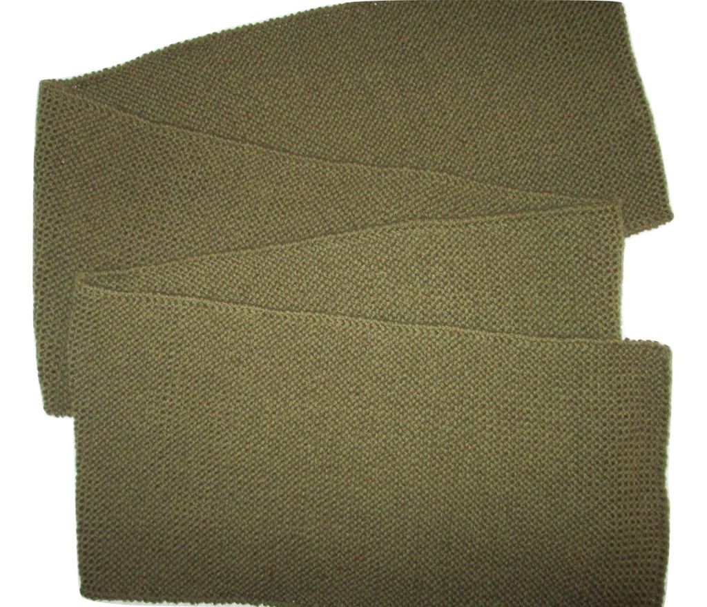 WW2 1940 knitted basic scarf. 